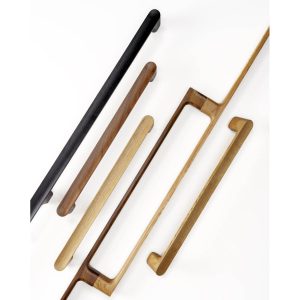 Viefe Möbelgriff LUV WOOD aus Holz, Eiche schwarz lackiert –  384 mm