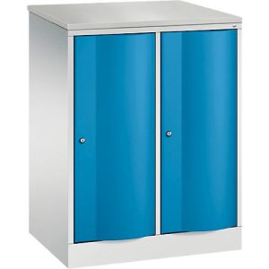 C+P Garderobenschrank Resisto, 2 Abteile, 2 Fächer, B 772 x T 540 x H 1077 mm, Lichtgrau/Lichtblau