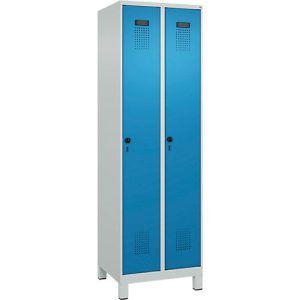 Kleiderspind C+P Evolo Plus, 2 Abteile, 300 mm breit, mit Füßen, Sicherheits-Drehriegel, B 600 x T 500 x H 1950 mm, lichtgrau/lichtblau