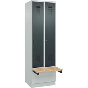 Kleiderspind C+P Evolo Plus, 2 Abteile à 300 mm Breite, Sockel, schwebende Sitzbank, B 600 x T 815 x H 1950 mm, Zylinder, lichtgrau/anthraztigrau