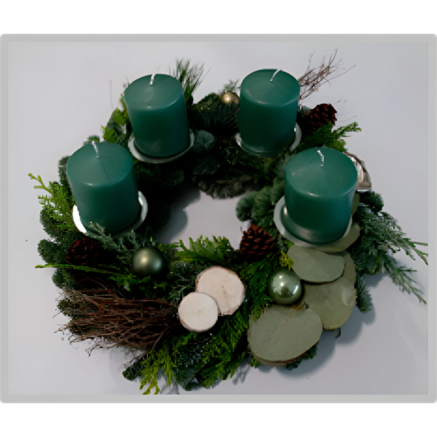Adventskranz, Mischgrün und Eukalyptus